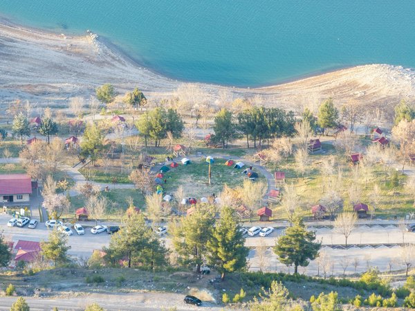 Transformer une caravane en un espace accessible pour les personnes à mobilité réduite : Guide d'aménagement innovant